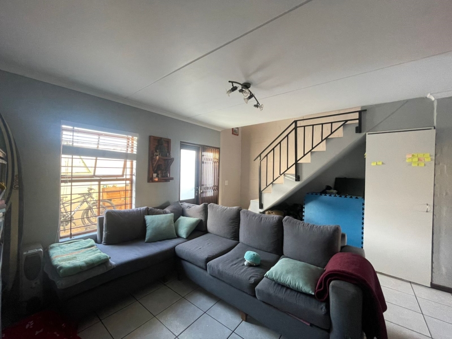 To Let 2 Bedroom Property for Rent in Parklands Western Cape